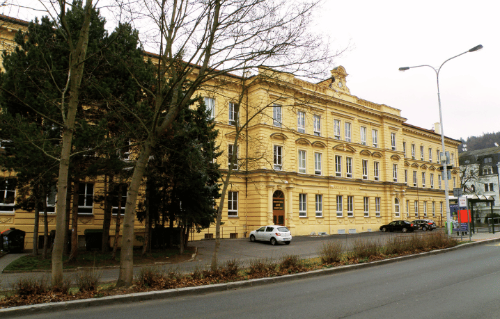 Základní škola jazyků Karlovy Vary